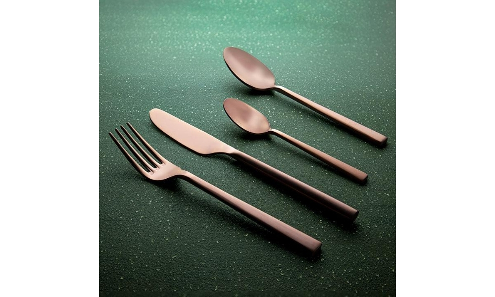 Fork & Spoons