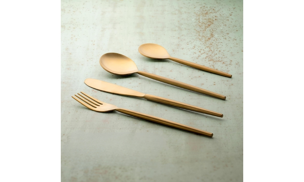 Fork & Spoons