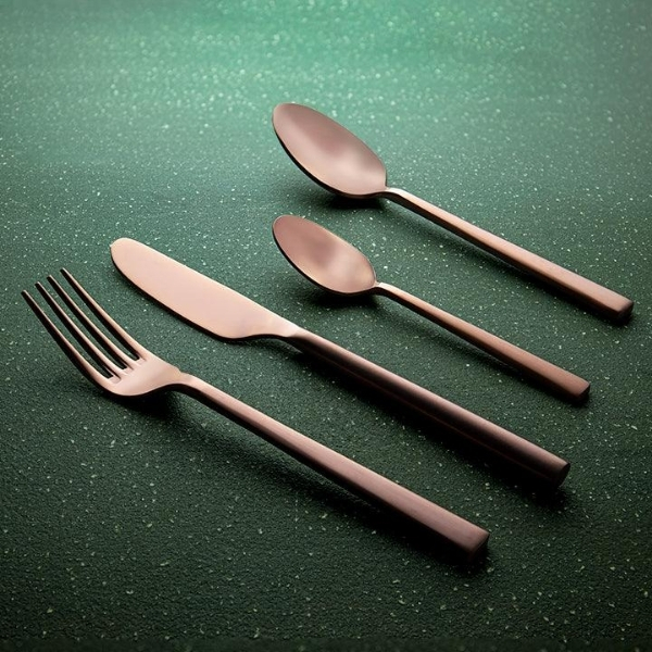 Fork & Spoons